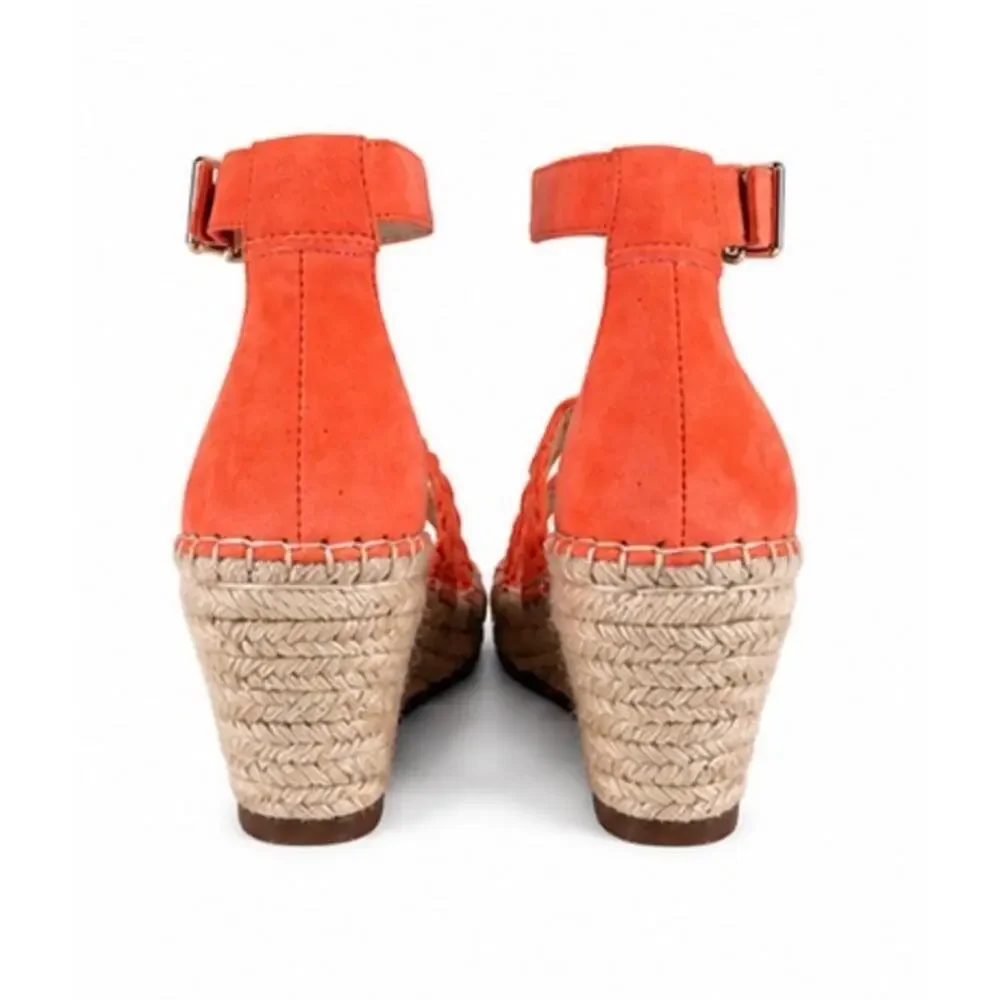 Vince Camuto vince camuto